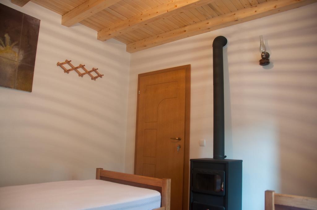 Tropoje Aste Guesthouse חדר תמונה