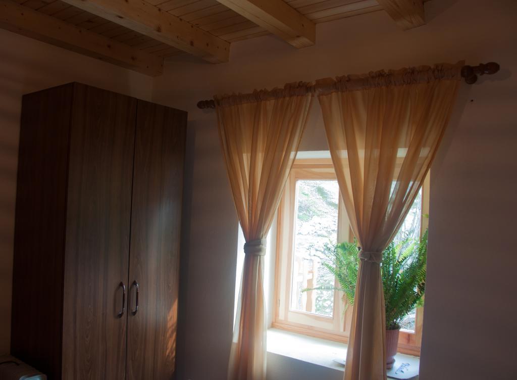 Tropoje Aste Guesthouse חדר תמונה