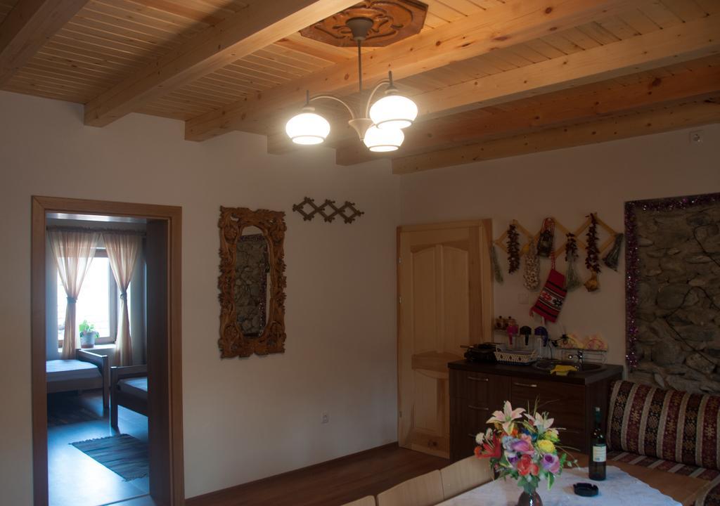 Tropoje Aste Guesthouse חדר תמונה