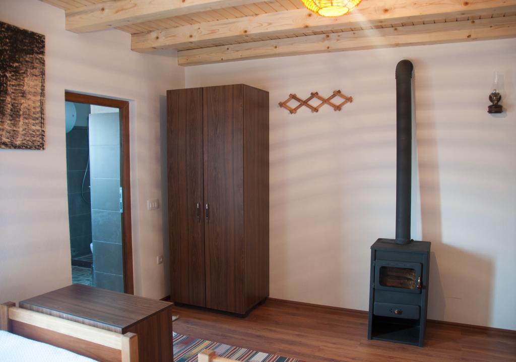 Tropoje Aste Guesthouse חדר תמונה