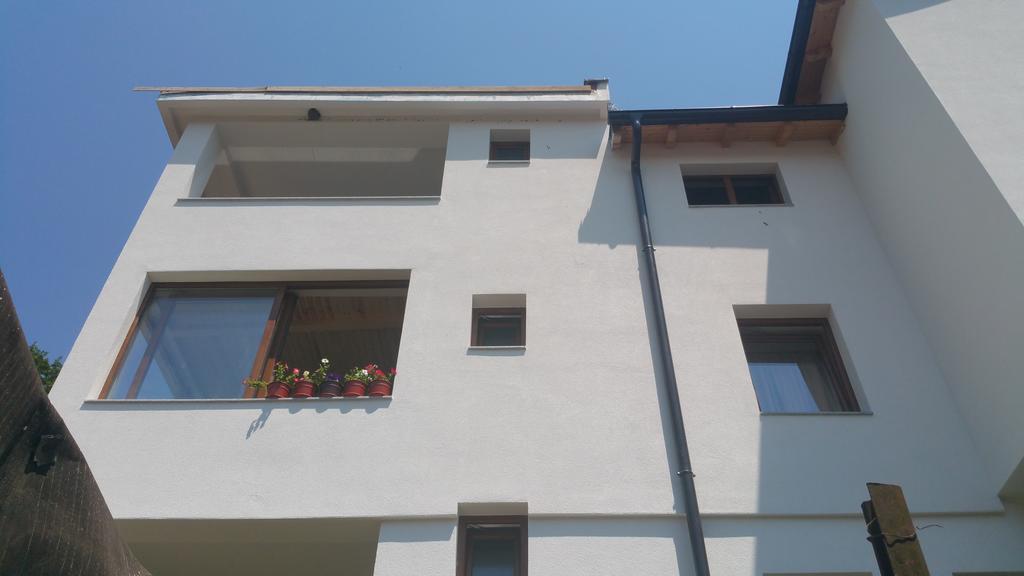 Tropoje Aste Guesthouse מראה חיצוני תמונה