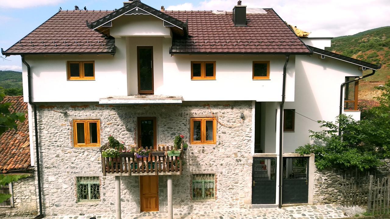 Tropoje Aste Guesthouse מראה חיצוני תמונה